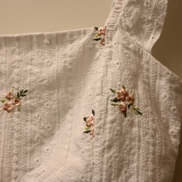 Eyelet Embroidered White Sleeveless Spring 100% Cotton Crop Top Pastel Floral L - Picture 2 of 5